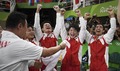 Ķīnas vingrotājiem neizdodas noturēt olimpisko čempionu titulu, triumfē Japāna