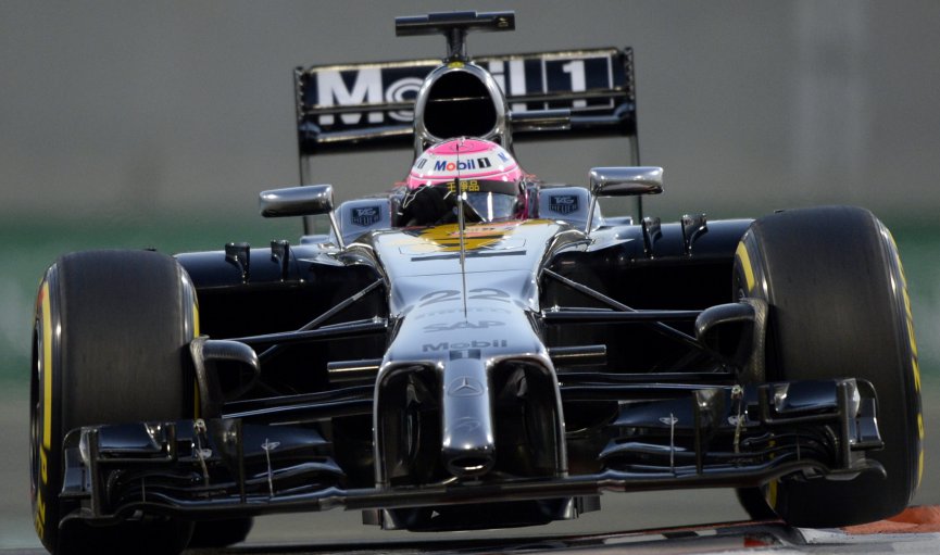 Ilggadējais vadītājs Rons Deniss atstājis F-1 komandu «McLaren»