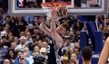 Bertāna «Spurs» zaudē pirms izslēgšanas turnīra; «Knicks» sezonu pabeidz bez Porziņģa