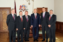 Starptautiskās Kamaniņu sporta fedeācijas vadības un Valsts prezidenta tikšanās Rīgas pilī 