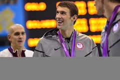 Felpss trešajā Olimpiādē pēc kārtas uzvar 200 metru kompleksajā peldējumā, izcīna 20.olimpisko medaļu