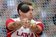 Vesera metējs Sokolovs nespēj kvalificēties olimisko spēļu finālsacensībām