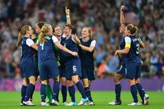 ASV izcīna olimpisko zeltu futbolā sievietēm