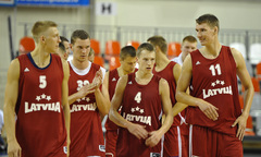 Basketbola izlase uz Bosniju pēc uzvaras