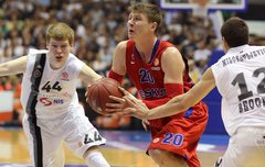 Viasat piedāvā pirmo latviešu basketbolistu dueli Eirolīgā sešu gadu laikā