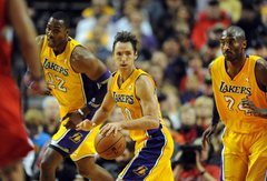 Zvaigžņotā Losandželosas Lakers komanda piedzīvo otro neveiksmi NBA sezonas startā