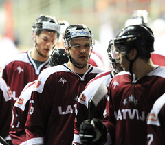 Latvijas hokeja izlase turnīru Francijā turpina ar maču pret mājiniekiem