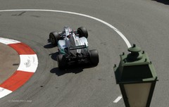 Jaunais Mercedes F-1 modelis izturējis FIA triecientestus