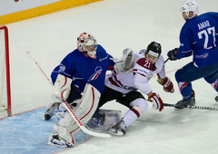 Latvijas hokeja izlase izšķirošajā mačā par ceļazīmi uz Sočiem pēc otrās trešdaļas zaudē Francijai