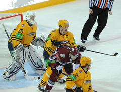 Ozoliņš atzīts par otro labāko Atlant hokejistu aizvadītajā KHL sezonā; karjeru beigt negrasās