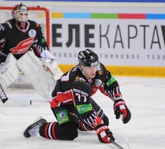 Pujaca un Dārziņa pārstāvētās KHL komandas ar zaudējumiem sāk Gagarina kausa 2.kārtu