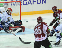 Rīgas Dinamo atspēlējas pret Amur, nonākot panākuma attālumā no Cerību kausa