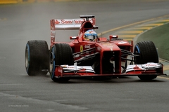 F1 tehnika: Zytek motori, Ferrari antispārns, Sauber degvielas tvertne