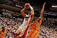 Pacers izbraukumā panāk neizšķirtu NBA pusfinālā pret Heat