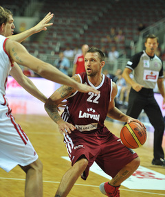 Latvijas basketbola izlase atkārtoti uzņem Krievijas valstsvienību