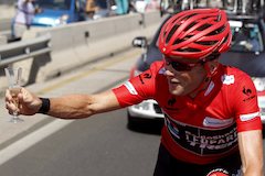 Antidopinga aģenti sajauc viesnīcas un nesatiek Vuelta Espana velobrauciena čempionu Horneru