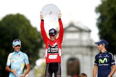 Horners 41 gada vecumā triumfē Vuelta Espana velobraucienā