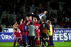 VIDEO: Tieši pirms 10 gadiem Latvijas futbolisti sensacionāli kvalificējās Eiropas čempionātam