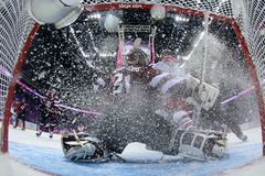 Olimpiskais hokeja turnīrs. Zviedrija - Latvija 1:1 (Noslēgusies 1.trešdaļa)