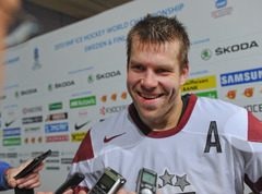 Sprukta rezultatīva piespēle palīdz Lokomotiv tikt pie svarīgas uzvaras
