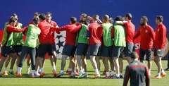Minhenē un Madridē tiek aizvadītas UEFA Čempionu līgas astotdaļfinālu atbildes spēles