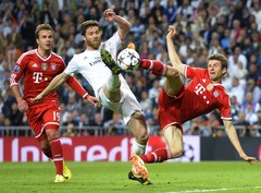 Minhenes Bayern un Madrides Real noskaidro pirmo Čempionu līgas finālistu