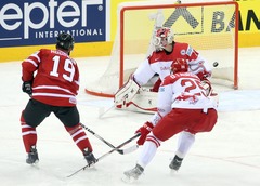 PČ hokejā: Kanāda neatstāj nekādas cerības Dānijai, somi uzvar baltkrievus