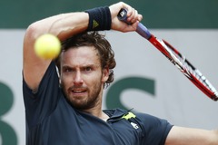 Gulbis pārliecinoši sasniedz French Open astotdaļfinālu, pretinieks - Federers