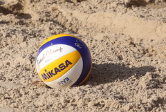 Latvijas pludmales volejbola pāri ar uzvarām sāk Eiropas U-20 čempionātu