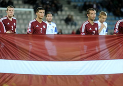 Latvijas futbolisti EČ kvalifikācijas turnīrā tiksies ar spēcīgo Nīderlandi