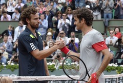 Gulbja uzvara pār tenisa leģendu Federeru - Grand Slam sezonas otrs lielākais pārsteigums