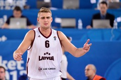 Basketbolists Freimanis karjeru turpinās spēcīgajā Krievijas klubā Unics