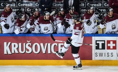 Latvijas hokejisti otro periodu noslēdz ar vienu vārtu deficītu pret Čehiju