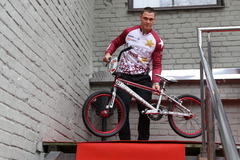 Visiem Latvijas elites BMX riteņbraucējiem izdodas sasniegt Pasaules kausa trešā posma pamatsacensības Superkrosā