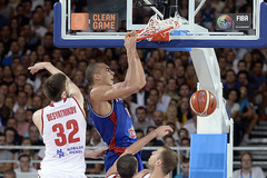 Eurobasket 2015: Francija tikai galotnē salauž A grupas pastarīti Krieviju