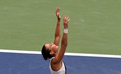 Itāliete Peneta izcīna savu pirmo Grand Slam titulu