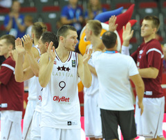 EČ basketbolā. Latvija - Grieķija 44:37 (noslēdzies pirmais puslaiks)