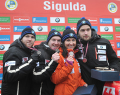 FOTO: Latvijas kamaniņu stafetes komandai sudrabs arī Siguldā!