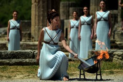 FOTO: Senajā Olimpijā iedegta Riodežaneiro olimpisko spēļu uguns