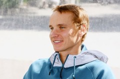 Maratonists Žolnerovičs: Trenējos vienatnē un mežā skrienu ar piparu baloniņu kabatā