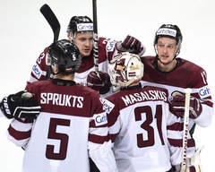 Latvijas hokejisti nākamā gada PČ sāks pret sava līmeņa komandām
