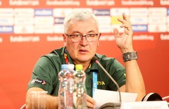 Atkāpjas Lietuvas basketbola valstsvienības galvenais treneris Jons Kazlausks