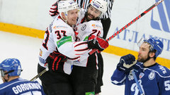 Pujaca pārstāvētā «Avangard» pārņem vadību KHL finālsērijā
