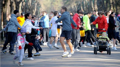 Mežaparkā turpinās sagatavošanās treniņi Nordea Rīgas maratonam
