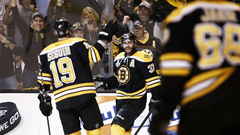 Daugaviņa «Bruins» izvirzās vadībā NHL finālsērijā