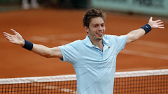 Franču tenisists Maī 31 gada vecumā izcīna pirmo ATP titulu