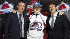 NHL drafta pirmais numurs paraksta līgumu ar «Avalanche»