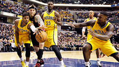 Indianas «Pacers» sarūgtina «Heat» un Lebronu Džeimsu