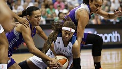 Jēkabsones-Žogotas «Mercury» gaida izšķirīgā cīņa par vietu WNBA finālā