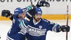 Daugaviņš un Karsums atnes «Dinamo» uzvaru pret Bārtuļa «Baris»